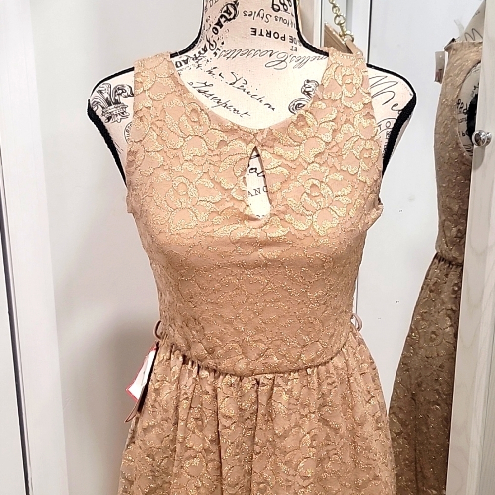 Cottagecore Style Joyce Leslie Gold Woman's Dress Size Medium. C129 - Picture 2 of 6